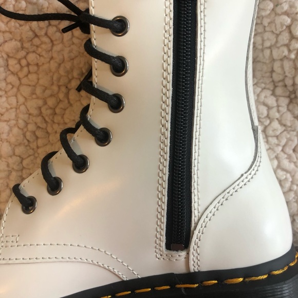 BRAND NEW White leather Jadon Doc martens - Picture 4 of 5